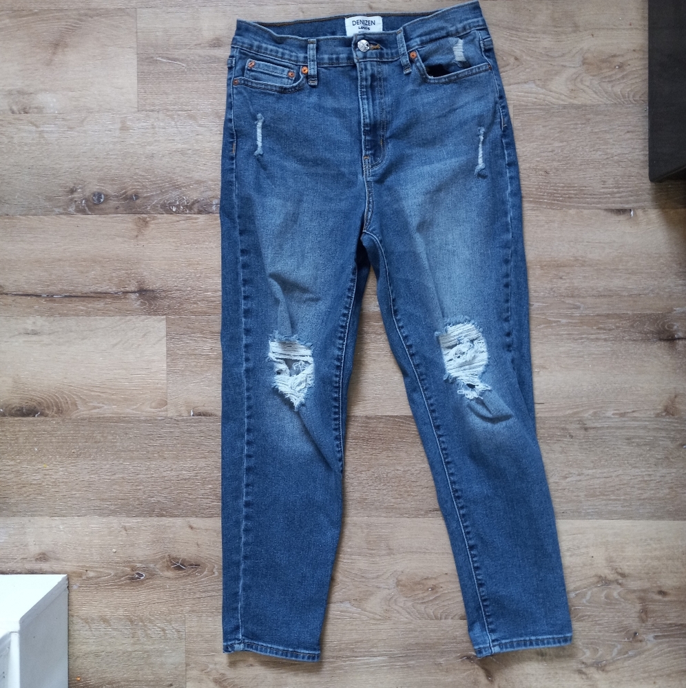 Levi's Mom Jeans